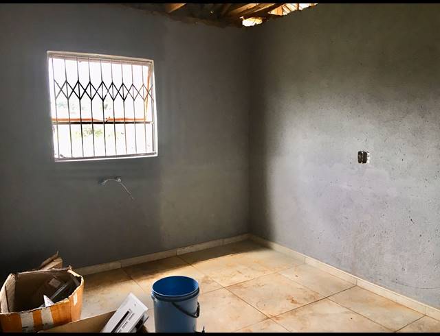 3 BEDROOM HOUSE FOR SALE IN MAVHUNDA A